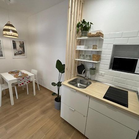 La Maison Appartement - A 200M Dal Porto Civitavecchia Bagian luar foto